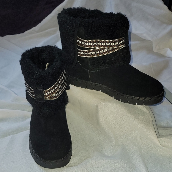 Women's Muk Luks Bootie Slippers Size 6.5 - Picture 4 of 5